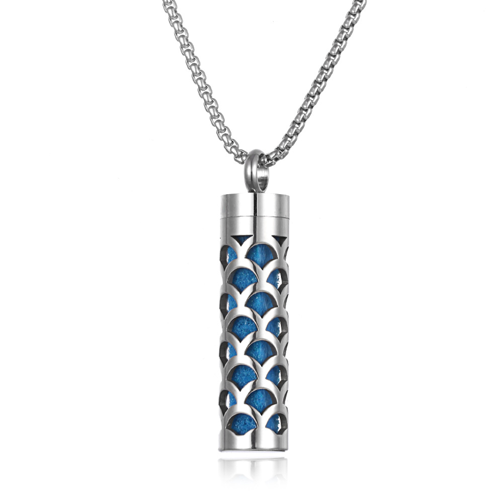 Aromatherapy Scent Keeper Pendant – Wearable Essential Oil Diffuser Necklace