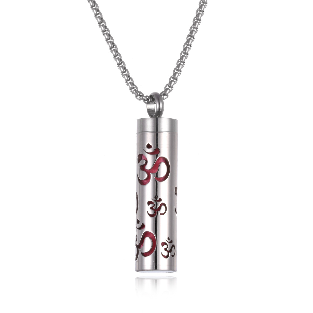 Aromatherapy Scent Keeper Pendant – Wearable Essential Oil Diffuser Necklace