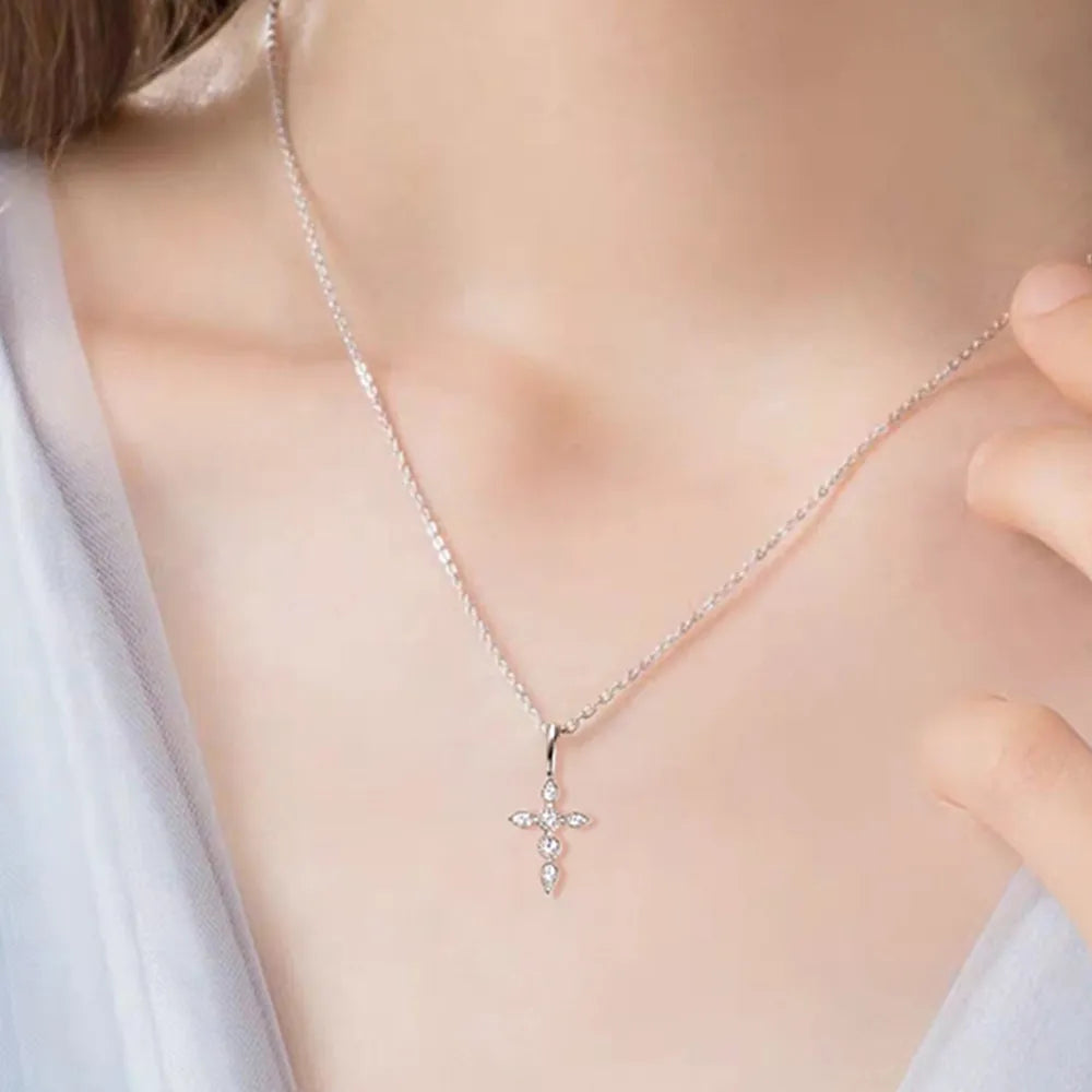 925 Sterling Silver Moissanite Cross Pendant Necklace – photo 6 – Avaiya Gems