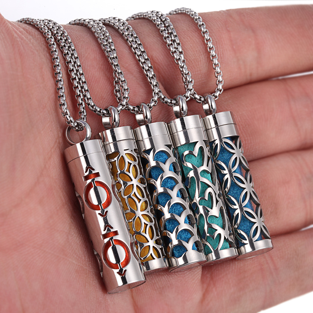 Aromatherapy Scent Keeper Pendant – Wearable Essential Oil Diffuser Necklace