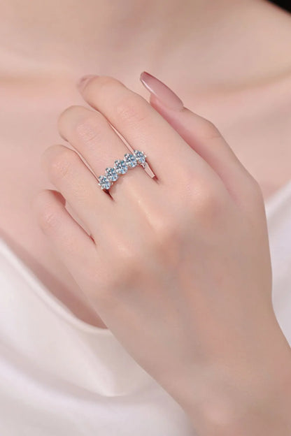 2.5 Carat Moissanite 925 Sterling Silver Ring – photo 4 – Avaiya Gems
