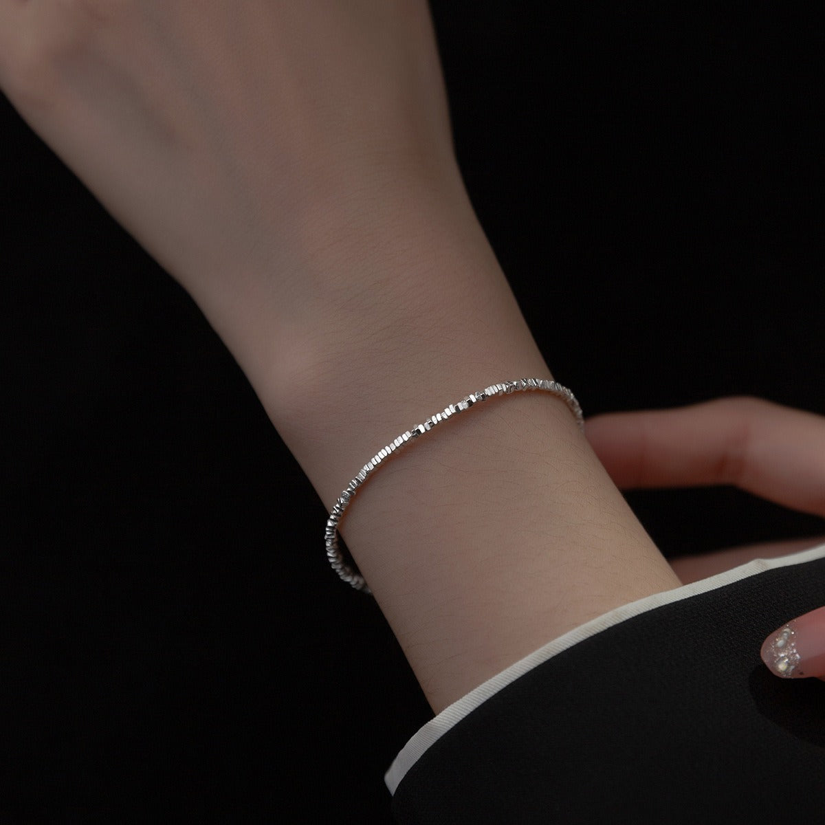 S925 sterling silver irregular broken silver simple bracelet – photo 3 – Avaiya Gems
